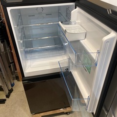 大幅割引！！/配送可【ハイセンス】135L ファン式冷蔵庫★左開き2023年製 クリーニング済/6ヶ月保証付き 【管理番号10203】の画像