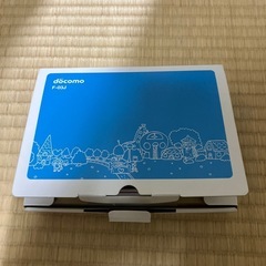 携帯電話機　
キッズ　新品未使用