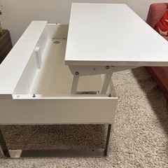 昇降式　テーブルの画像