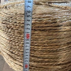 ②わら縄大巻1分5厘直径48センチ高さ23センチ9.8キロ
の画像