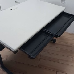 オフィスデスク