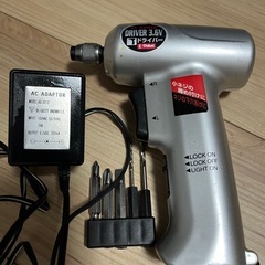 電動ドライバーの画像