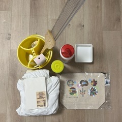 画材詰め合わせ、Tシャツ、ハガキの画像