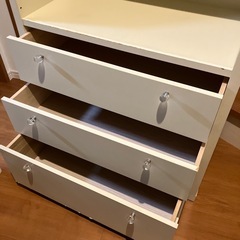 収納タンスの画像