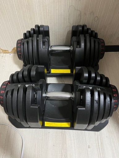 •ベンチ •可変式ダンベル 20kg / スタンド付き/2kg刻み セット 可変式ダンベル✖️2個 ベンチ •可変式ダンベル 20kg / スタンド付き