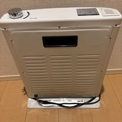 遠赤外線電気ストーブ加湿機能付きの画像