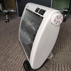 美品 YUASA 電気ストーブ 2021年製造 安全機能付きくの画像