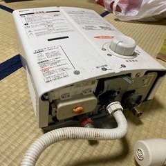 ガス湯沸し器
