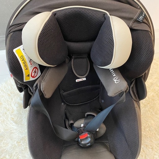 【値下げ】エールべべ チャイルドシート クルット5i グランス 2018年製 値下げ可 エールべべ クルット5i グランス ブラウン 付属品完備