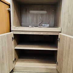 食器棚の画像