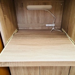 食器棚の画像