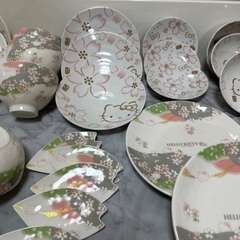お取引決定！！！！！　ハローキティ　陶器皿セット✩⋆︎*の画像
