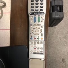 超小型　16インチLEDハイビジョン　USB-HDD録画対応　3波対応（地デジ・BS・CS）　SHARP　AQUOS　LC-16K5　動作確認済みの画像