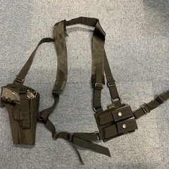 東京マルイ製　M92Fタクティカル　ショルダーホルスター　セットの画像