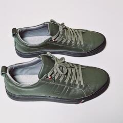 TOMMY HILFIGER オリーブグリーン スニーカー 27.5cmの画像
