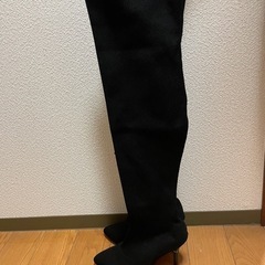ピンヒールロングブーツの画像