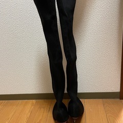 ピンヒールロングブーツの画像