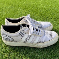 adidas スニーカー 26.0cmの画像