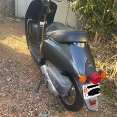 ホンダの4ストのスクータートゥデイの部品取り不動車の画像