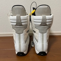 スノーボード用靴の画像