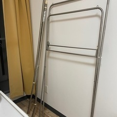 物干し竿2本と自立する物干し竿