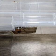 ベッド下収納　衣装ケース　割れありの画像