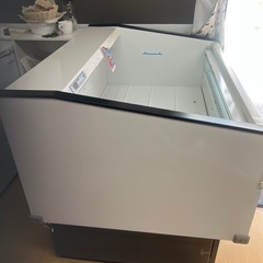冷凍ショーケースの画像
