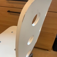 IKEA 学習用　イス　昇降調節可の画像