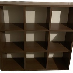 本棚　ダークブラウン　106cm×106cm（収納箇所9個）