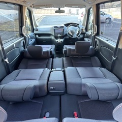 8人乗り☆月々1.1万円〜分割払い可❗️車検2年付き！大人気☆日産 セレナ ハイウェイスター☆SDナビ付き☆走行中DVD見れます☆ETC☆便利なバックカメラ☆ドラレコ付きのフル装備☆両側電動スライドドア☆クルーズコントロール搭載☆ウィンカーミラー☆フル装備☆事故修復歴無し☆車内広々三列シート‼️の画像