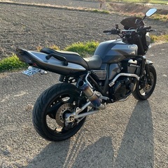 カワサキZRX1100の画像