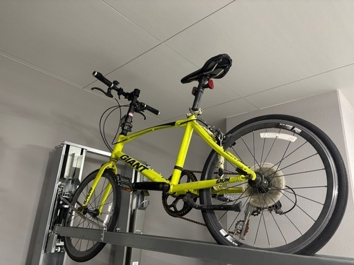 GIANT IDIOM 20インチ ミニベロ イエロー