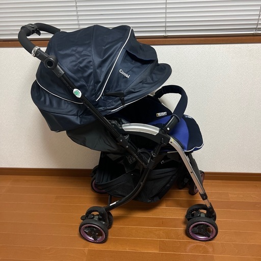 お値下げ致しました　定価8万円　ベビーカー　ネムリエオート4キャス UE-720