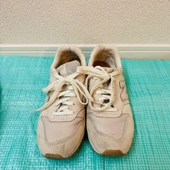 ガレージセール(NIKE,NBスニーカー)の画像