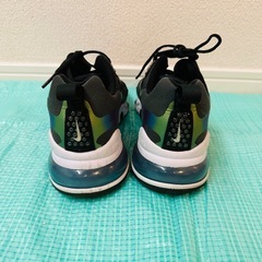 ガレージセール(NIKE,NBスニーカー)の画像