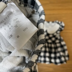美品チェック柄フリル付きベビー服セット 70cmの画像