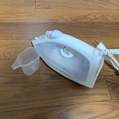 アイロン ニトリ 美品
