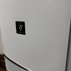 美品　シャープ　加湿セラミックファンヒーター　HX-D12E2-Wの画像