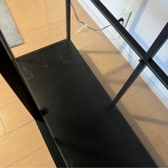 IKEA　VITTSJÖ ヴィットショー シェルフの画像