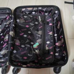 スーツケースの画像