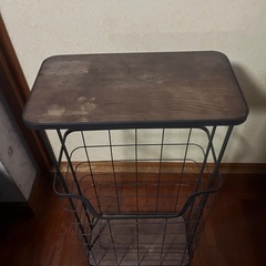 トイレットペーパー入れの画像