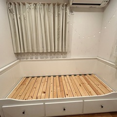 IKEA 収納付きベッドの画像