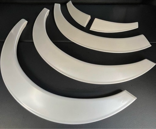 200系ハイエース　6型対応　オーバーフェンダー