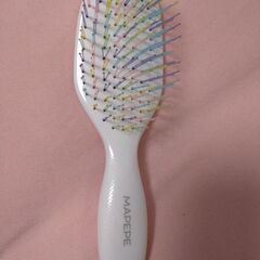 値下げ！新品　ヘアブラシ２本！マペペ　デタングリングブラシ　他1点の画像