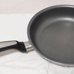 【お譲り先決まりました】ビタクラフトプロ フライパン 28cm