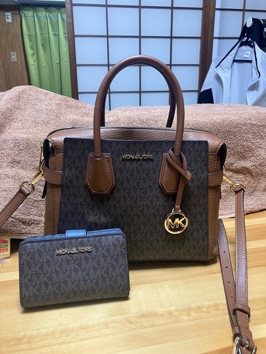マイケルコースショルダーバック、財布