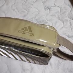 アデダススポーツショルダーの画像