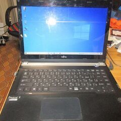 LIFEBOOK UH55/J  13.3型ワイド
