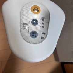 2017年製アイリスオーヤマ電気ヒーターの画像