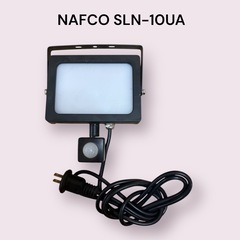 ナフコ 薄型LEDセンサーライト10W SLN-10UA